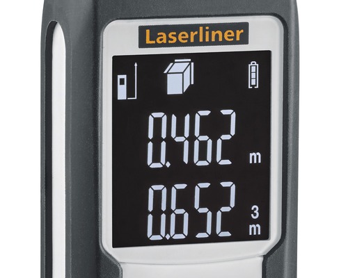 Nahaufnahme des Displays eines Laserentfernungsmessers mit Messwerten.