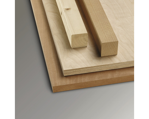 Holzplatten und Holzlatten für Bauprojekte