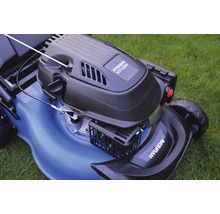 Hyundai Rasenmäher auf Gras