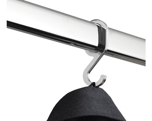 Kleiderstangen-Haken aus Metall mit Kleidungsstück