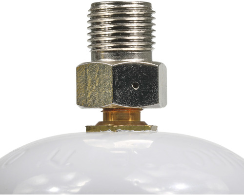 Detailansicht eines Gasflaschenventils mit Gewinde und Sechskantmutter