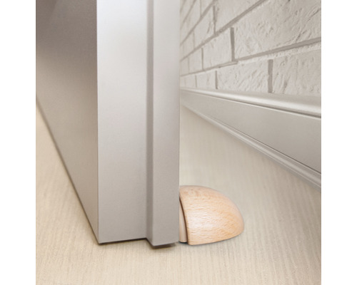 Türstopper aus Holz hält Tür offen