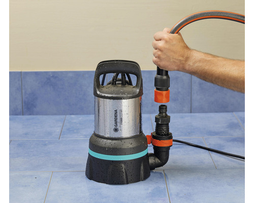 Gardena Klarwasser-Tauchpumpe mit Schlauchanschluss