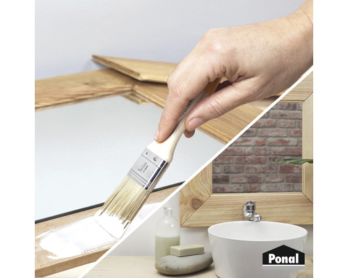 Auftragen von Holzleim mit einem Pinsel zum Verkleben eines Spiegels in einem Badezimmer mit Waschbecken und Armatur. Ponal Logo