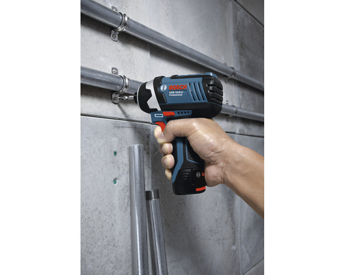 Bosch GDX 18V-200 Akku-Drehschlagschrauber im Einsatz