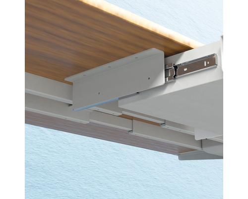 Detailansicht einer Schubladenschiene unter einer Tischplatte