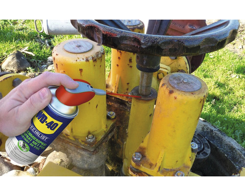 WD-40 Specialist Schmierspray mit PTFE in Anwendung