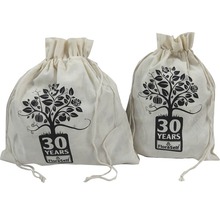 Zwei FloraSelf Jutesäcke mit 30 Jahre Aufdruck
