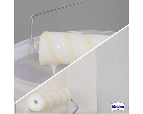 Farbroller mit Farbe und Farbwannne