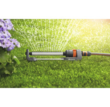 Premium Viereckregner GARDENA 250 Rasensprenger zur Bewässerung von rechteckigen und quadratischen Flächen von 105 - 250 m², Reichweite 7 -17 m, mit modernem und robustem Design (8151-20)-thumb-4
