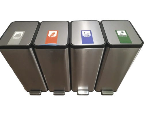 Vier Mülleimer aus Edelstahl für allgemeine Abfälle, Plastik, Papier und Bioabfall