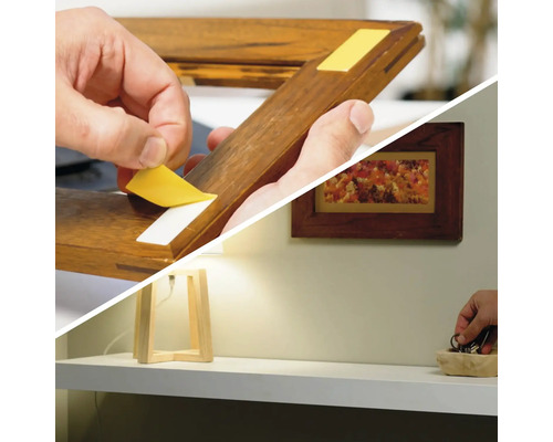 Aufbringen von Klebestreifen auf einen Holzrahmen und Anbringen eines Bilderrahmens an einer Wand über einem Regal