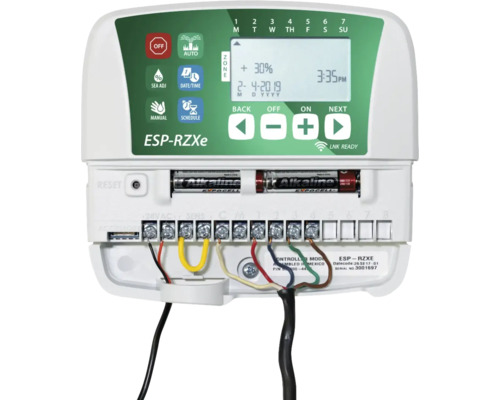 Beregnungssteuerung mit Display und Kabelanschlüssen
