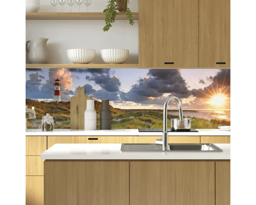 Küchenrückwand mit Leuchtturm-Motiv in Küche