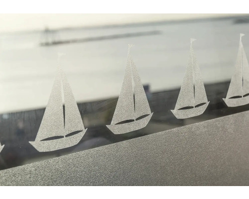 Dekoratives Glas mit Segelbootmotiven