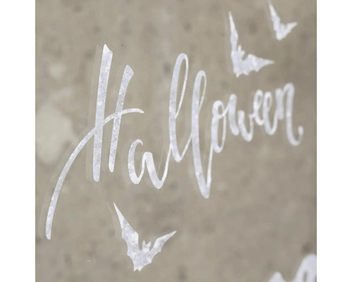 Halloween Schriftzug und Fledermäuse als Fensterdekoration