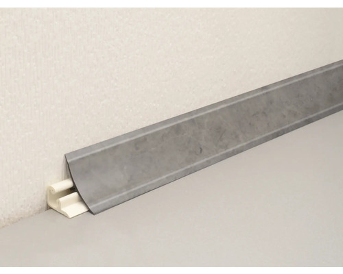 Sockelleiste aus Kunststoff mit Clipbefestigung