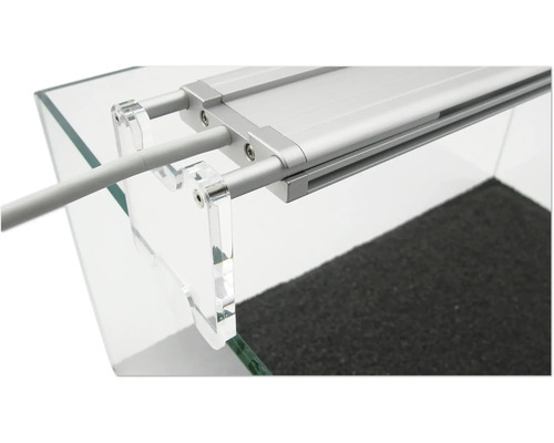 Aquariumlampe mit transparenten Halterungen und Kabel