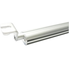 Gardinenstange aus Metall mit Halterung