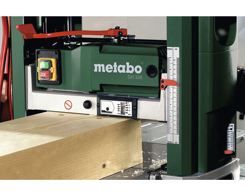 Metabo Hobelmaschine DH 330 mit Werkstück