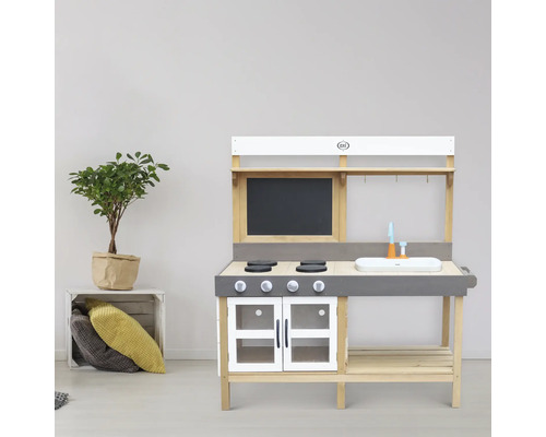 Spielküche aus Holz mit Tafel und Spüle