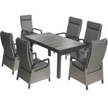 Gartentisch mit sechs Gartenstühlen