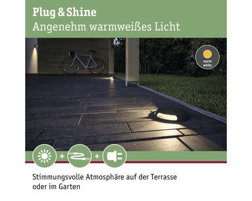 Außenbereich mit eingelassenen Bodenleuchten für Garten und Terrasse