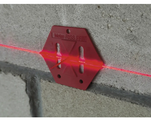 Meter-Riss FFB Messwerkzeug mit Laserlinie an einer Wand