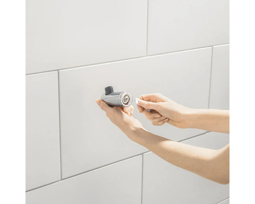 Installation eines Duschthermostats im Badezimmer