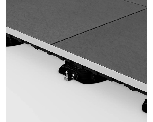 Terrassendielen auf justierbaren Füßen