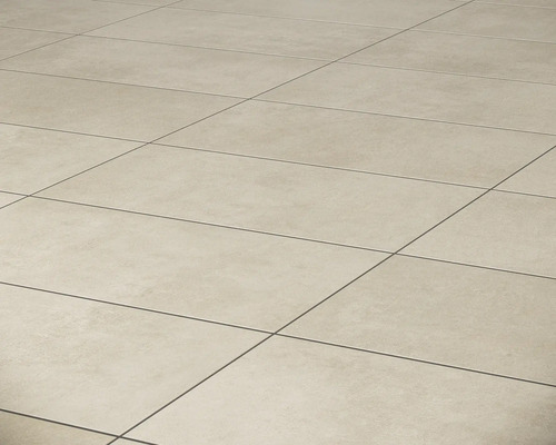 Fliesenboden mit quadratischen Fliesen und Fugen