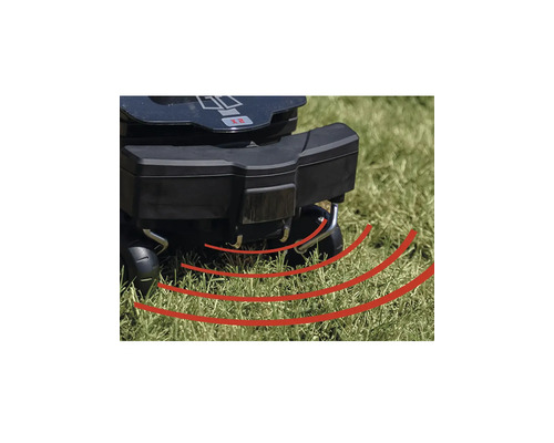 Nahaufnahme eines Rasenmähroboters auf Gras mit Hinderniserkennung