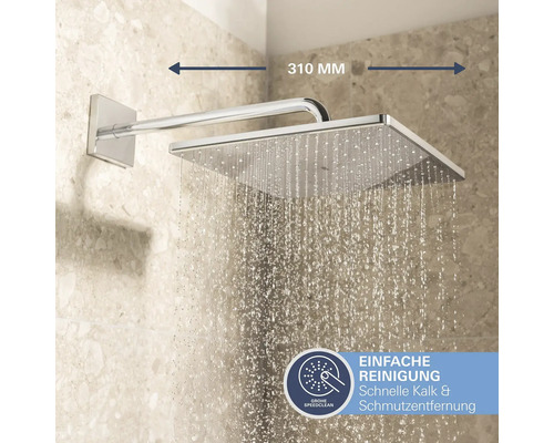 Quadratische Duschbrause mit Wandarm und einer Länge von 310 Millimetern.