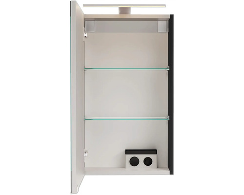 Offener Spiegelschrank mit Glasablagen