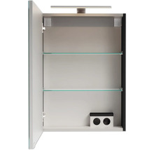 Geöffneter Spiegelschrank mit zwei Glasböden und Steckdosenelement