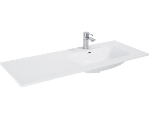 Waschtisch mit Armatur