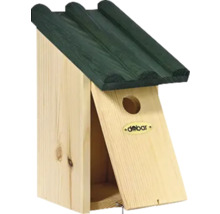 Vogelhaus aus Holz mit geneigtem Dach und kreisförmigem Eingangsloch.