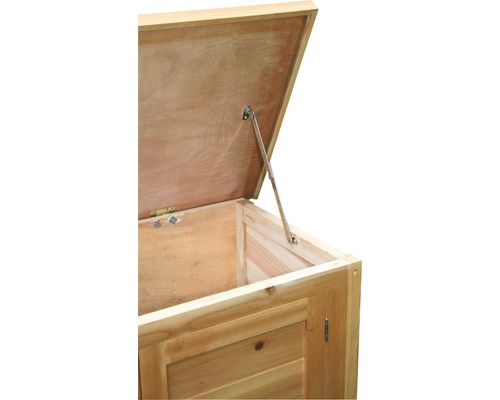 Geöffnete Holzkiste mit Hebemechanismus für den Deckel