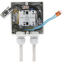 Anschlussdose mit elektrischen Kabeln und Verbindungsstücken
