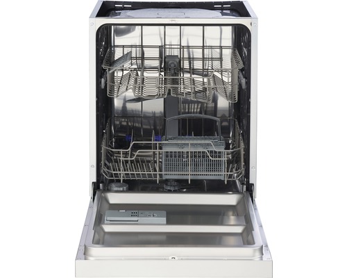 Innenansicht eines Geschirrspülers mit offenem Geschirrspüler