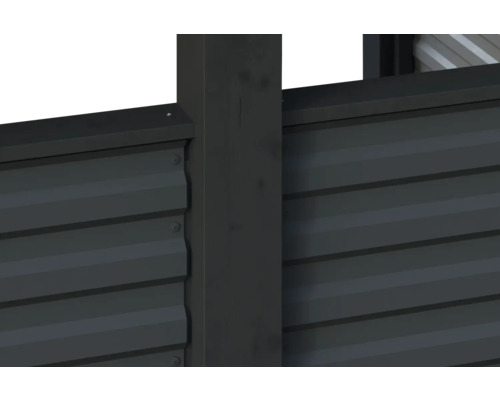 Detailansicht eines Zaunelements mit Pfosten