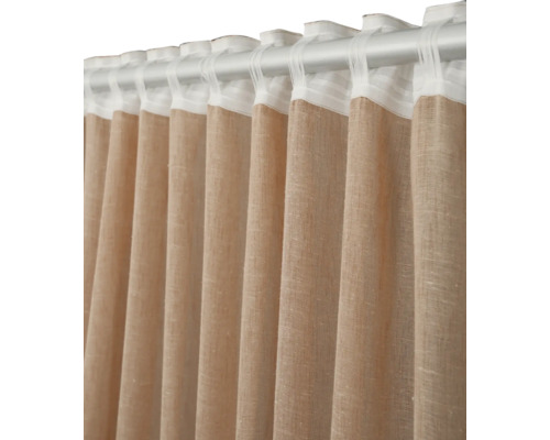 Gardine mit Schlaufenaufhängung an einer Gardinenstange