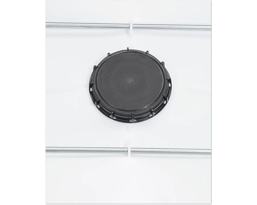 Detailansicht einer Kunststofftonne mit Deckel und Metallgestell