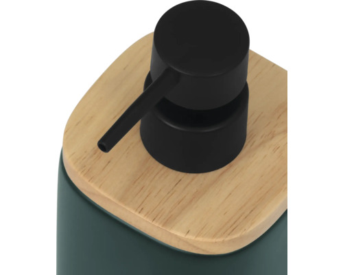 Seifenspender mit Holzoberfläche und schwarzer Pumpe