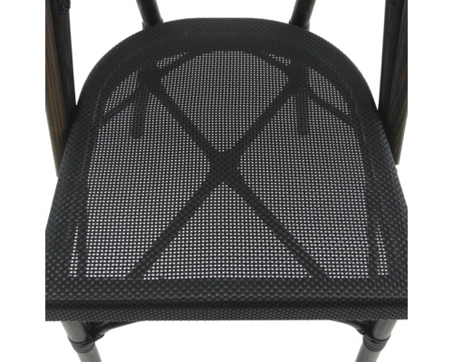 Detailansicht der Sitzfläche eines Stuhls mit geflochtener Sitzfläche