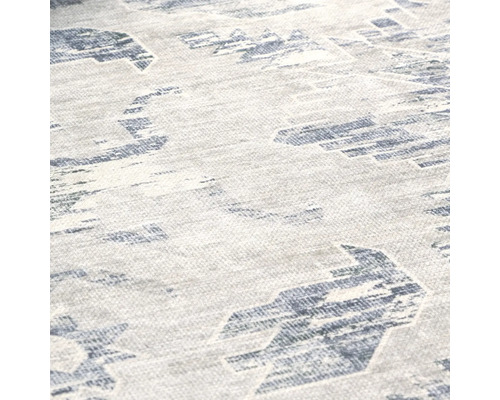 Detailansicht eines Teppichs mit abstraktem Muster