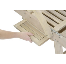 Sonnenliege GARDEN PLACE Maja 196 x 60 x 33,5 cm beige aus robustem Akazienholz, Rückenlehne verstellbar, Klappfunktion für platzsparende Lagerung, mit Rollen, inkl. ausziehbarer Beistelltisch