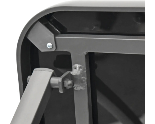 Detailansicht eines Tisches mit Metallgestell