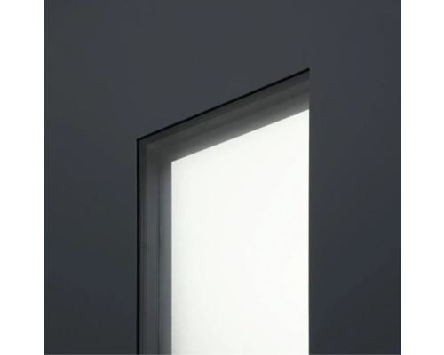 Nahaufnahme eines Fensters mit Rahmen