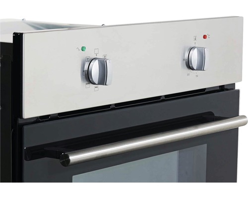 Detailansicht eines Backofens mit Drehknöpfen zur Temperatureinstellung und Funktionsauswahl.